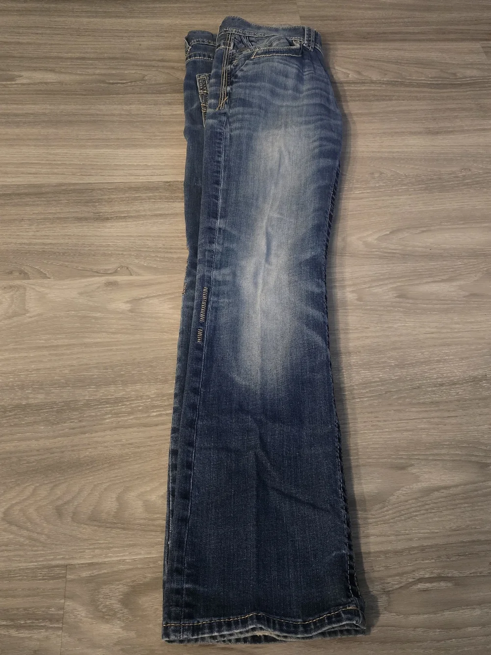 Buckle relaxed straight